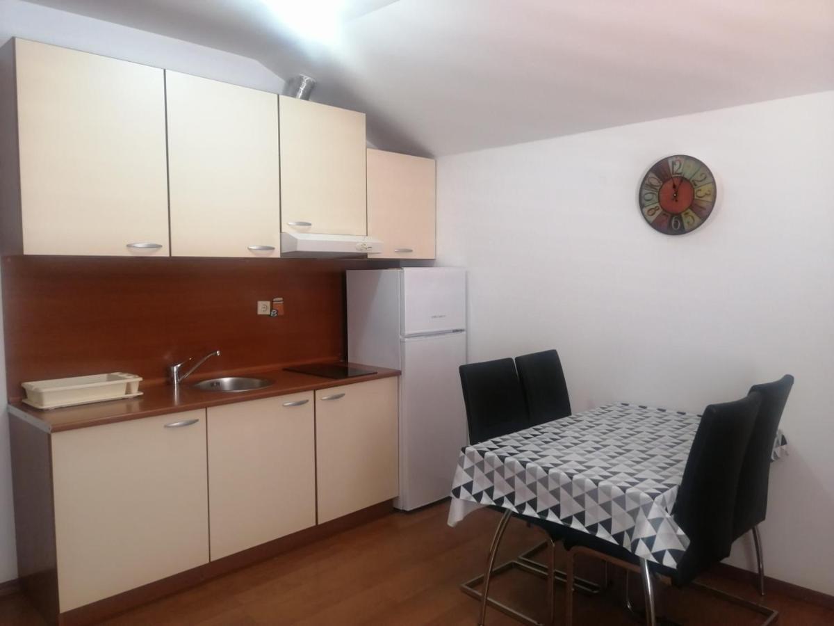 Lyon Apartments Budva Exterior foto